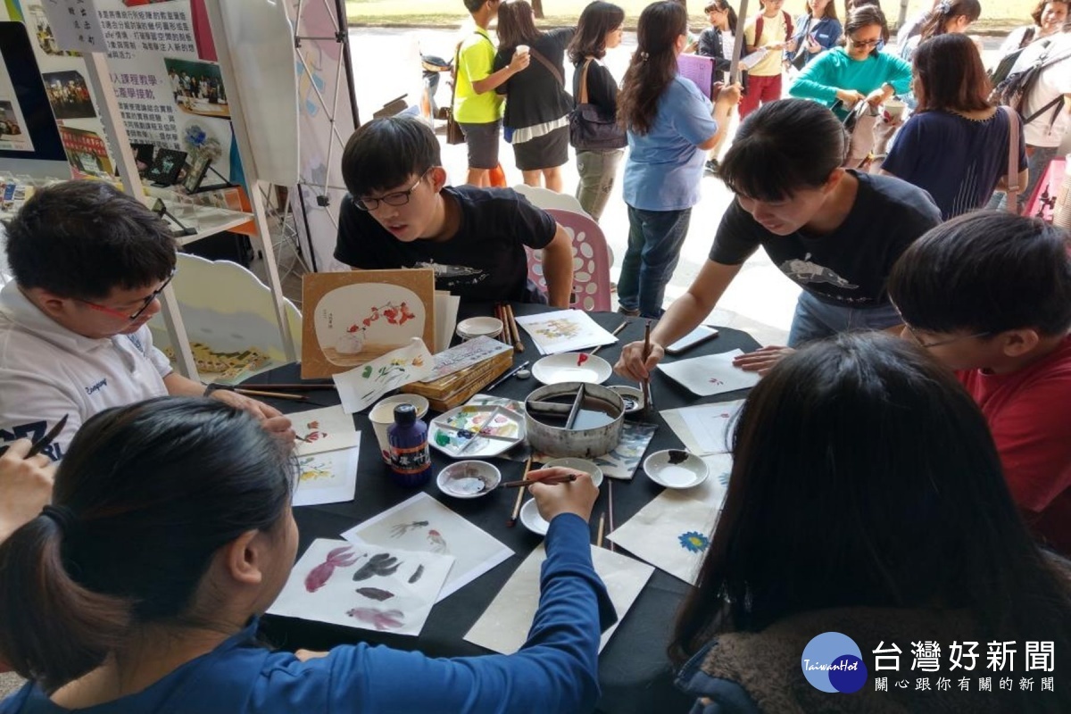 展示學習成果　長榮大學辦教學成果展