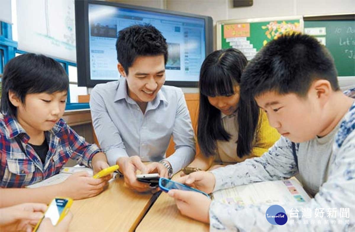 學校班級經營當紅平台　Classting課室廳舉辦年終感謝抽獎活動