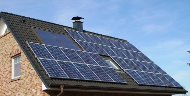 太陽能加儲能創新低，每度電只要 1 元